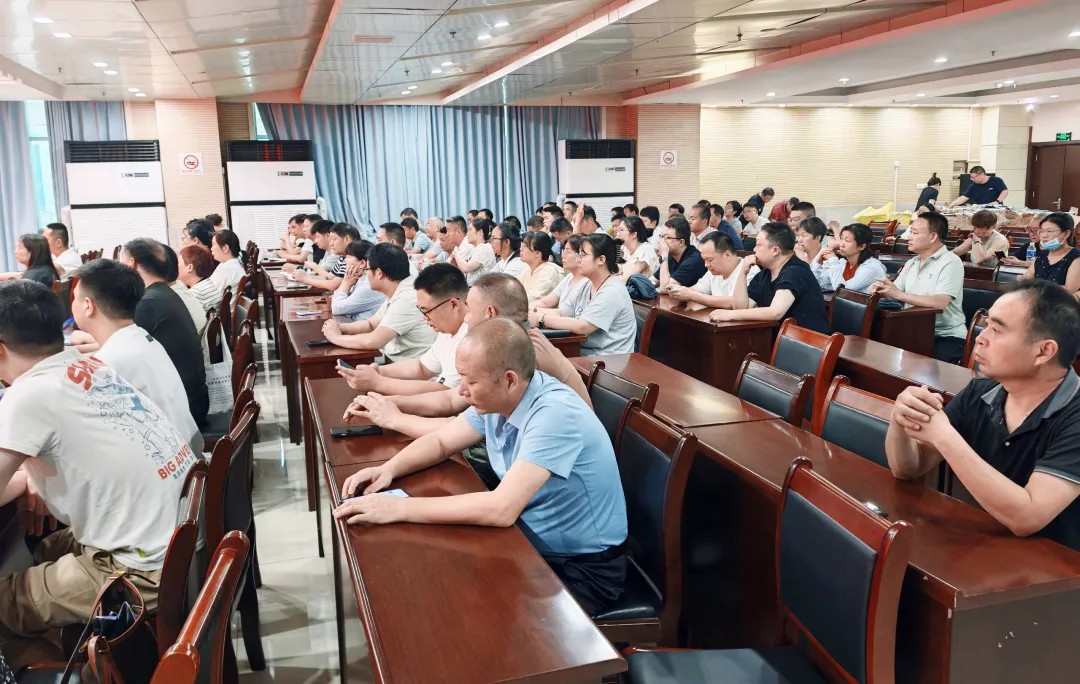 好大夫教育西学中